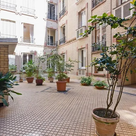 Spacious Flat In The 16th - Welkeys