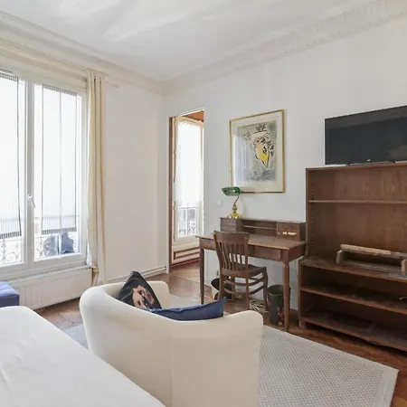 아파트 Spacious Flat In The 16th - Welkeys *